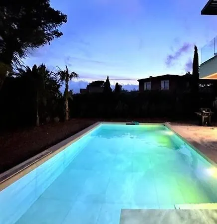 וילה Raphael, Contemporaine, Piscine, Plage *